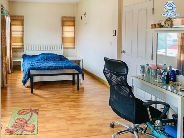 บ้านแฝดมือสอง ม.เพอร์เฟคพาร์ค วัดพระนอน  เนื้อที่กว่า 35.70 ตร.ว.  ตกแต่งสวยพร้อมเข้าอยู่ คุณภาพแบรนด์ Property Perfect  ฟังก์ชันจัดเต็ม 3 ห้องนอน 2 ห้องน้ำ 1 ที่จอดรถ  ทำเลใกล้วงแหวนกาญจนาฯ , Central Westgate และรถไฟฟ้าสายสีม่วง " สถานีตลาดบางใหญ่ "